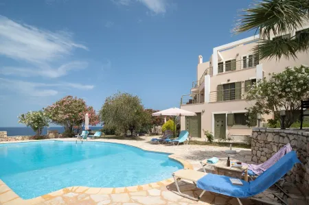 Villa Luisa Exclusive Residences Отели в г. Monemvasia