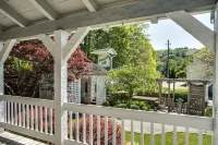 Boxwood Lodge Blowing Rock Near Boone-University Hotels in Blowing Rock
