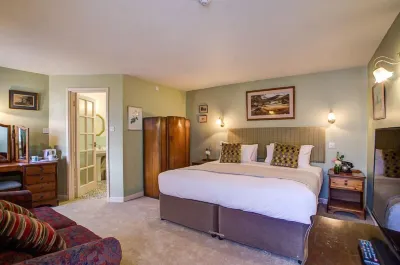 White Hart Inn Hotels in Wells