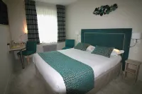 Logis Hôtel Lodge la Valette Hotels in Erce-pres-Liffre