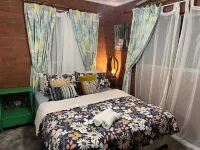 Xyl Pets Friendly Seaside Boutique Guesthouse - 3-Star