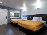 Colonial Palace Inn Hotels in Bellflower