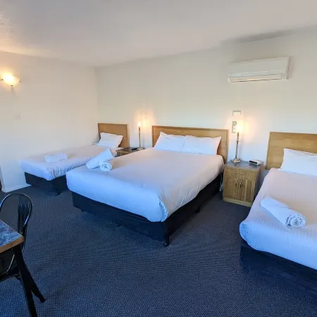 Arkana Motor Inn & Terrace Apartments
