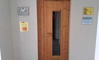 6C - 2 Bedroom Downtown Apartment with Shared Pool