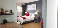 The Hillcrest Guesthouse Hotels in Gonubie