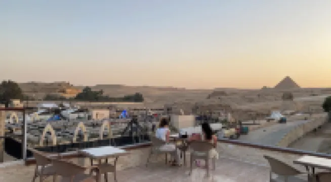 Seven Pyramids View Inn