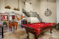 Backyard Playground! Golf Sport Court & Hot Tub!