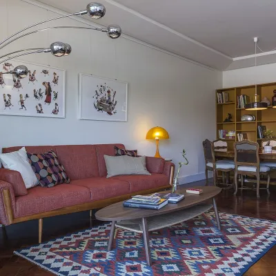 República Bed & Breakfast Отели рядом с достопримечательностью «Станция метро Campo Pequeno»
