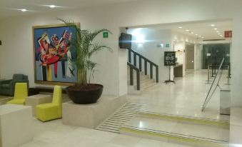 We Hotel Aeropuerto