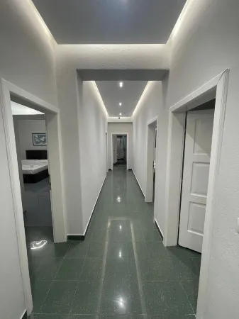 City Center Inn Отели в г. Shkodra