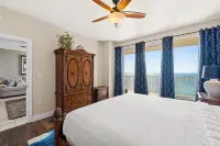 Treasure Island by Book That Condo Отели в г. Lower Grand Lagoon