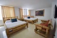 Hotel Toledo Plaza