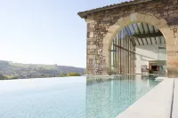 Helguera Palacio Boutique & Antique - Pools
