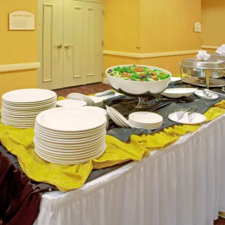 Holiday Inn CHANTILLY-DULLES EXPO (ARPT) by IHG