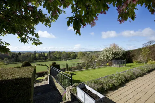 Bowden House B&B Hotels in Melrose