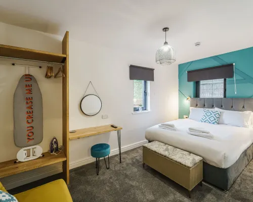 Deluxe Studio Apartments Hotels in Derby