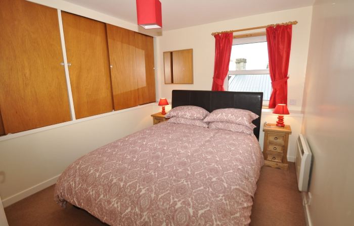 3 Varis Apartments