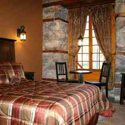 Manoir Ramezay Rooms