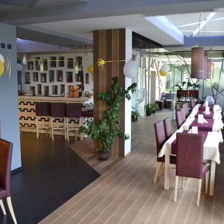 Elate Plaza Business Hotel Отели рядом с достопримечательностью «Бизнес-парк «София»»