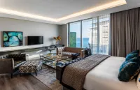 Terra by O'Two Hotels - Mouille Point, Cape Town - Infinity Pools