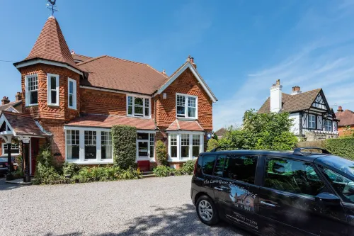 The Lawn Guest House Gatwick Hotels in Horley