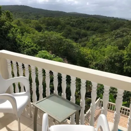 Retreat Guesthouse Luxury Suites