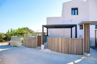 Perla Villas with Heated Pool - Huvilat