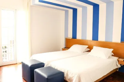 Amparo Hotels near Machico