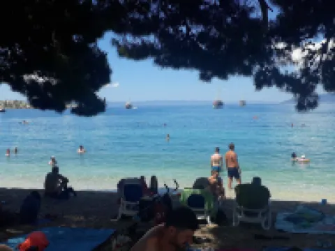 貝爾納達公寓酒店 Opcina Makarska酒店