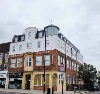 Forest House Hotel Hotels near Finchley