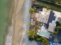 Pousada dos Sonhos Hotels near Jurere Beach