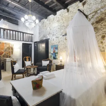 Antonia's House - Old Town