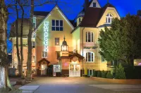 Hotel CIS Hotels in 