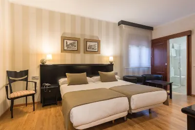 Bypillow California Hotels near Las Playas