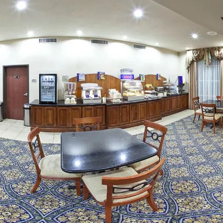 Holiday Inn Express & Suites SHERMAN HWY 75 by IHG