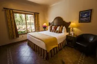 Los Arboles Hotel