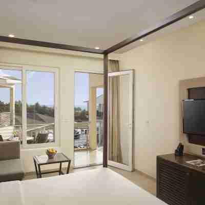 The Acacia Morjim Rooms