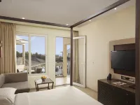 The Acacia Morjim Hotels in Morjim