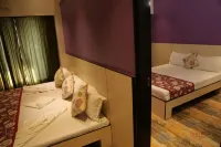 Hotel Madni Royale (50 Mtrs from Dargaah), Ajmer Hotels in Аджмер