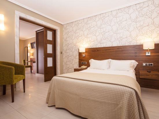 Hotel Pirámide