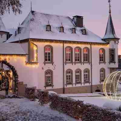 Chateau d'Urspelt Hotel Exterior