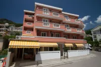Apartments Sofija Hotels near Hotel Splendid Private Beach