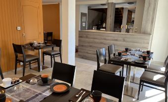 Logis Hotel le Petit Casset
