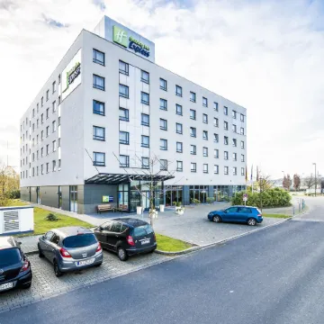 Holiday Inn Express DUSSELDORF - CITY NORTH by IHG Отели в г. Дюссельдорф