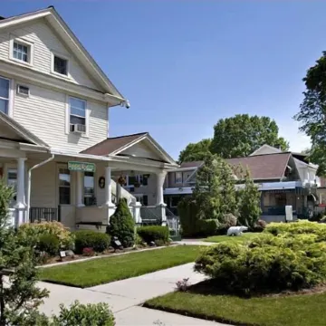 Simmons Motel and Suites