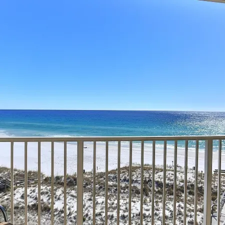 Destin on the Gulf 606 - 2 Bedroom Updated Gulf Front Property