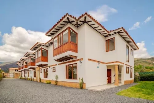 Apartamentos - Villa Santa Ana Premium فنادق في Sutamarchan