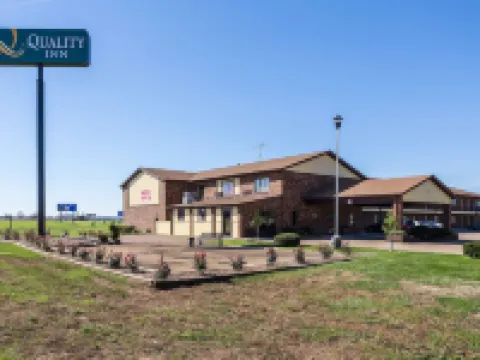 Quality Inn Farmington Hotels in St. Francois Township