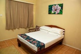 Qua Roviana Motel