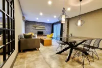 Loft 1502 Hotels in Lara Coast